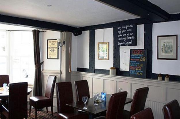 Bugle Hotel Titchfield Exterior photo